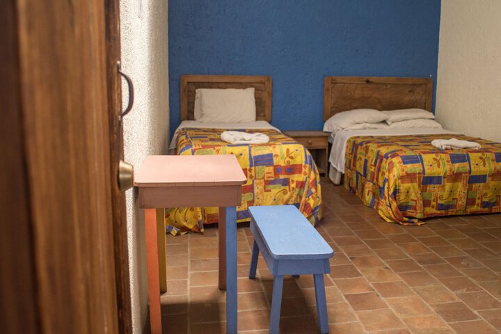 Room 3 of 127