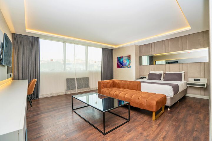 Room 19 of 63