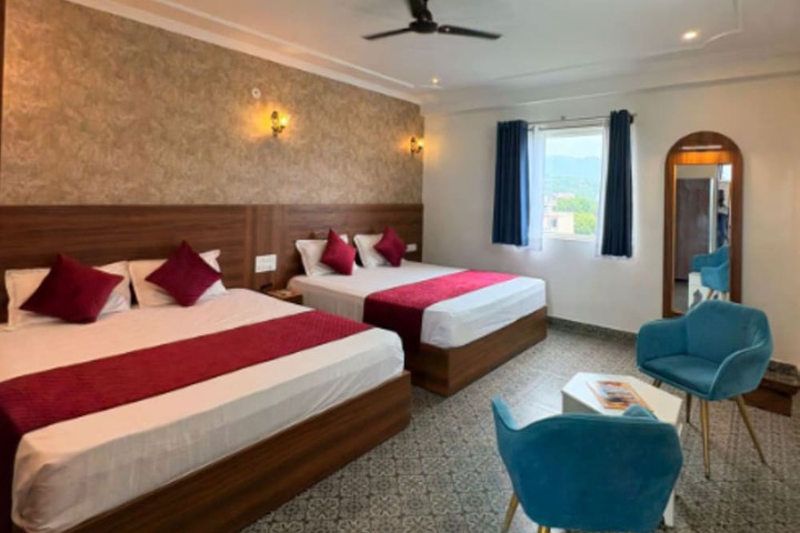 Room 10 of 34