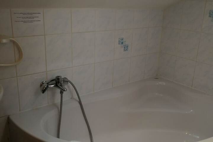 Room 55 of 84