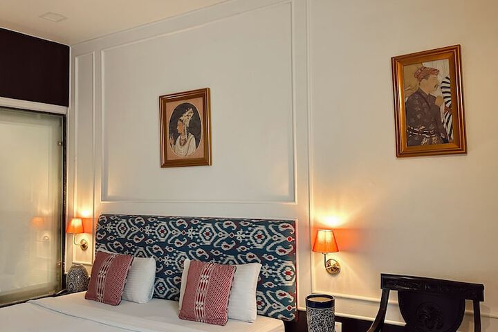 Room 7 of 49