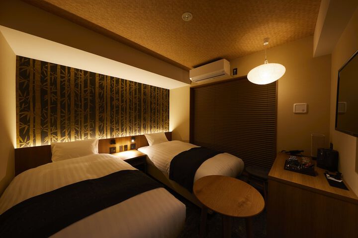 Room 14 of 66