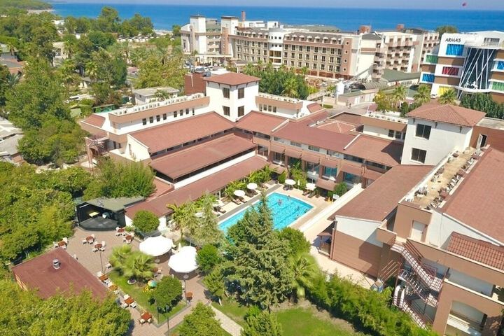 Rose Resort Hotel