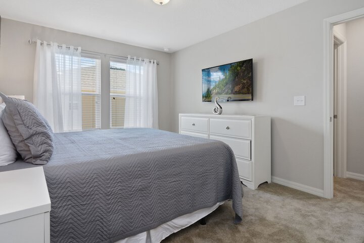 Room 7 of 27