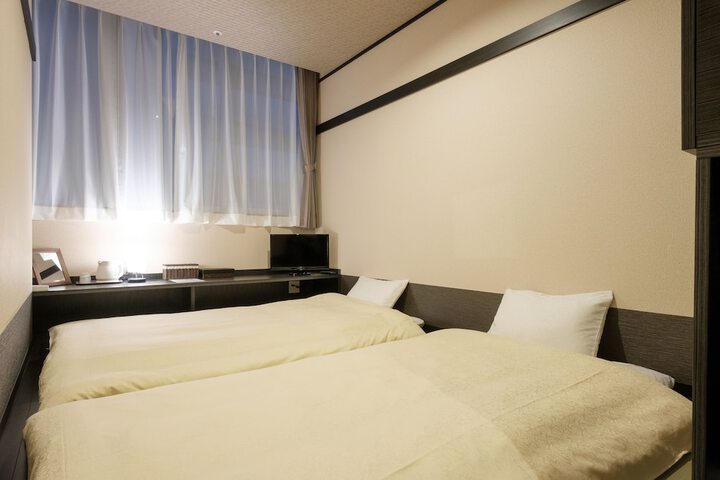Room 3 of 55
