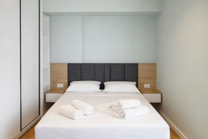 Room 37 of 73