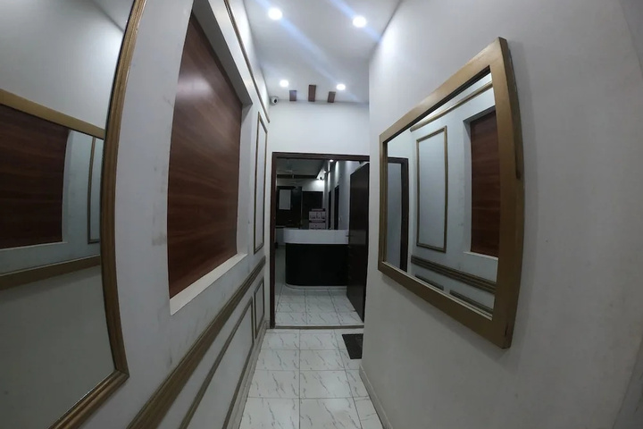 Stayflix Entire Private Room DHA VR
