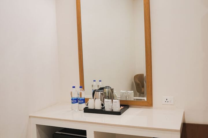 Room 7 of 17