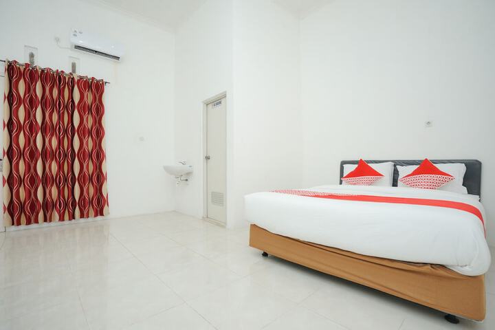 Room 9 of 29