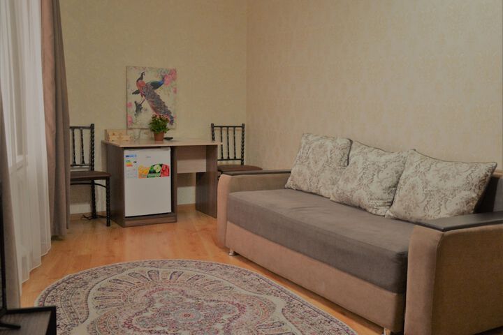 Room 13 of 21