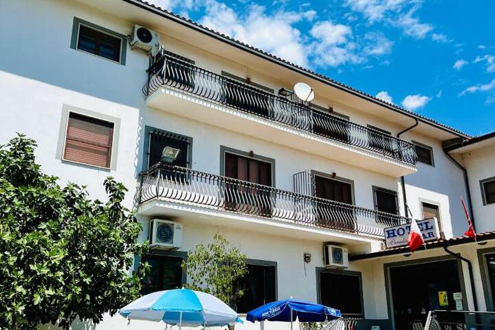Hotel Paradiso