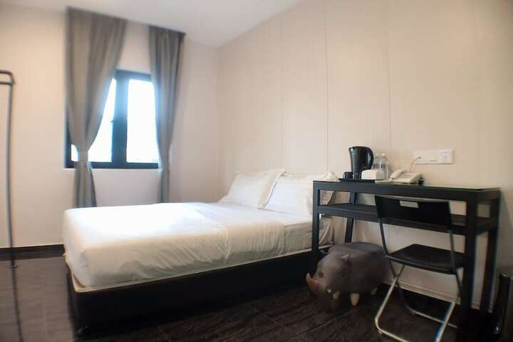 M Design Hotel at Taman Pertama