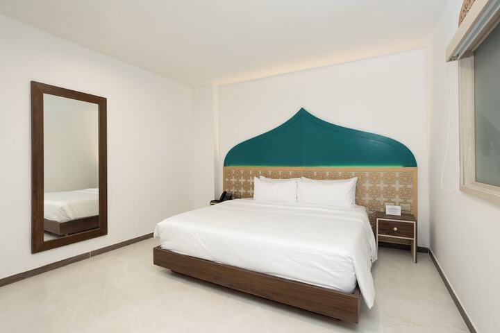 Room 19 of 51