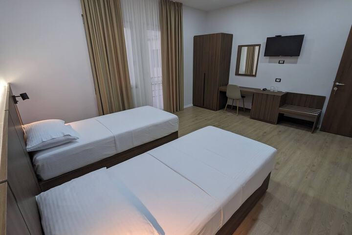 Room 3 of 22