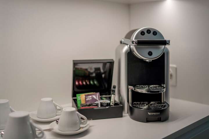 Breakfast/Coffee Service 32 of 66