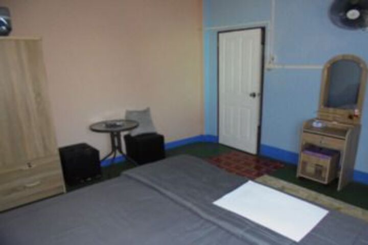 Room 36 of 41