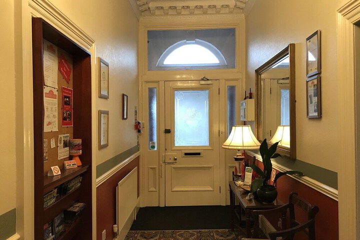 Guest Lobby