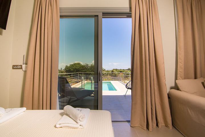 Room 17 of 57