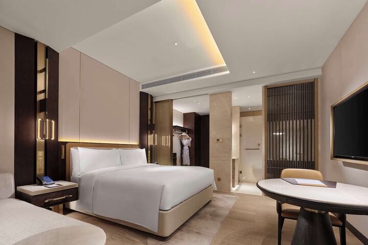 Room 20 of 61