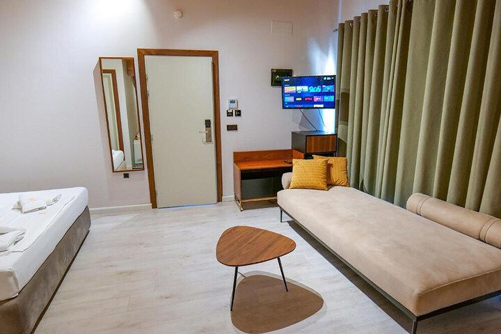 Room 38 of 72