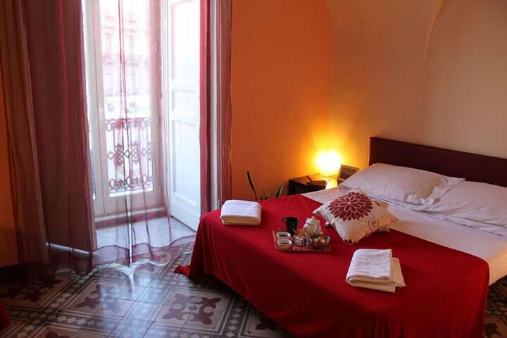 Room 16 of 34