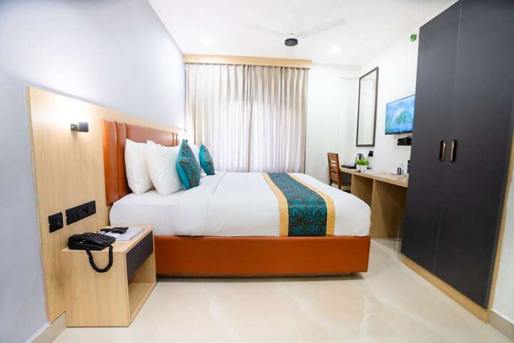 Room 33 of 59