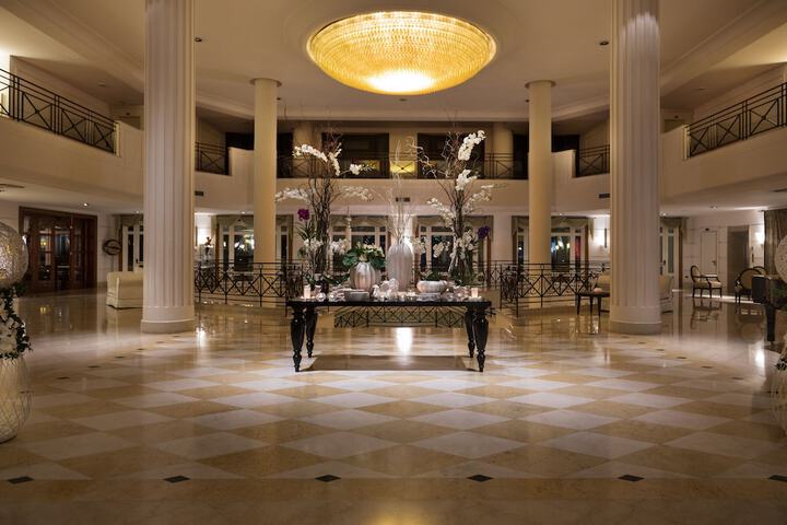 Hotel 3 of 117