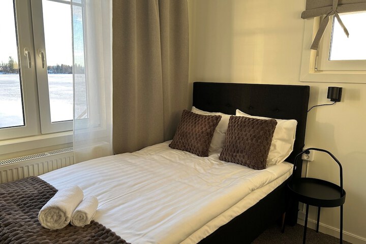 Room 5 of 25