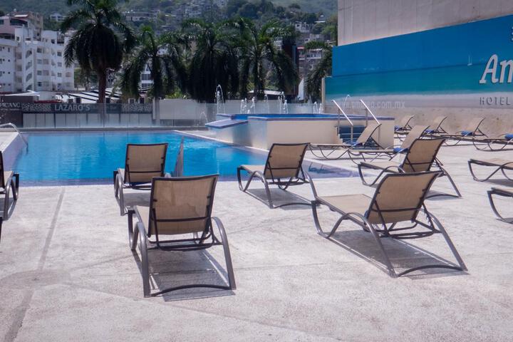 Pool 92 of 93