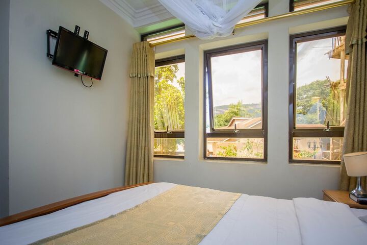 Room 10 of 58