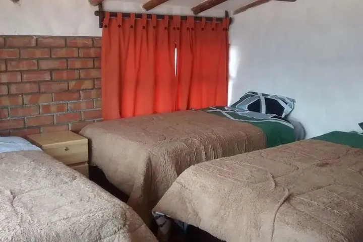Room 5 of 12