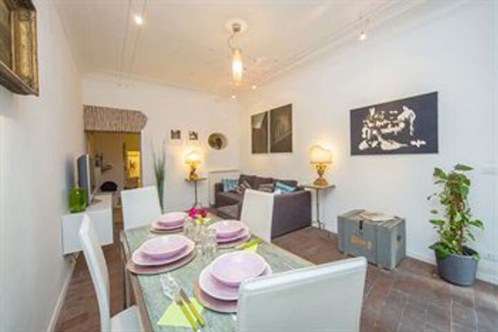 Room 6 of 20