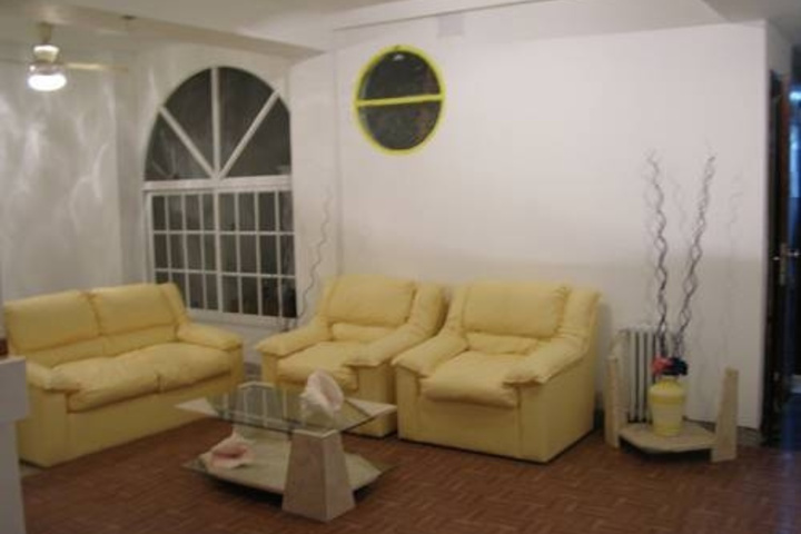 Room 9 of 19