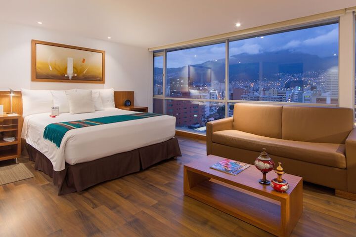 Room 4 of 111