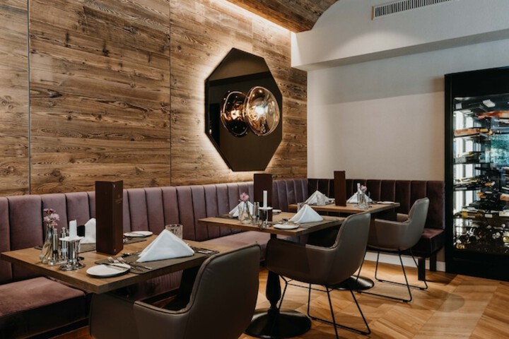 Dining 91 of 120
