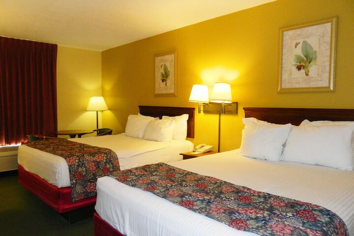1 Queen Bed Mobility Accessible (6 of 27)