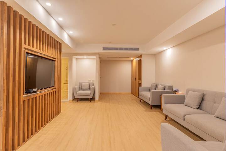 Room 25 of 39