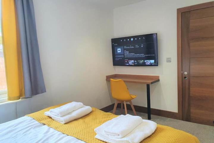 Room 10 of 36
