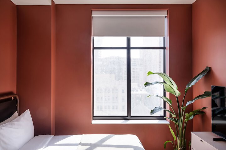 Room 15 of 65