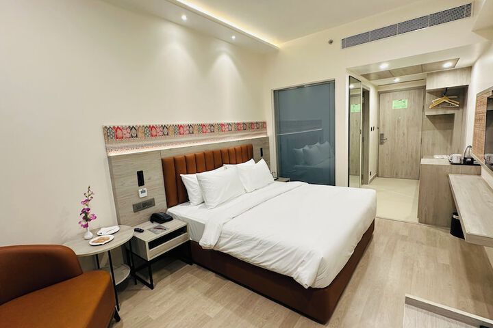 Room 49 of 129