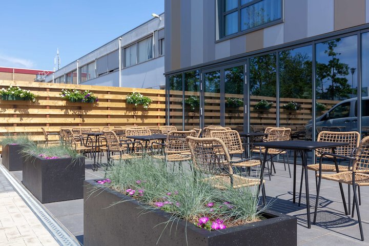 Terrace/Patio 42 of 44