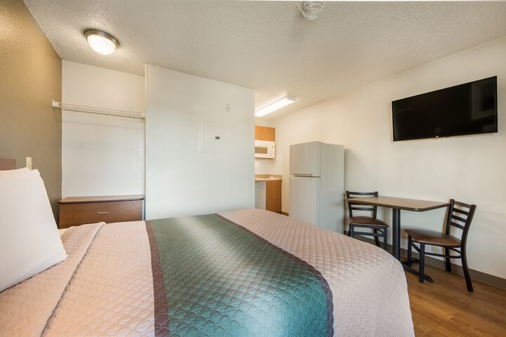 Studio Double Bed (5 of 9)