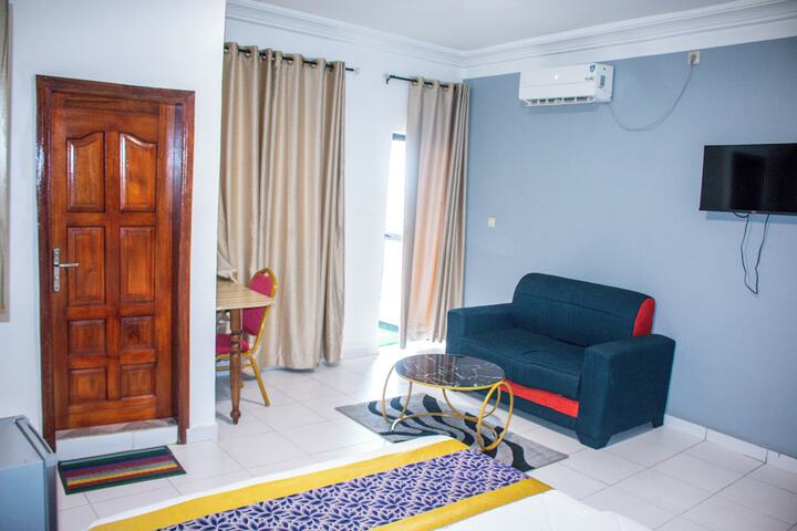 Room 9 of 22