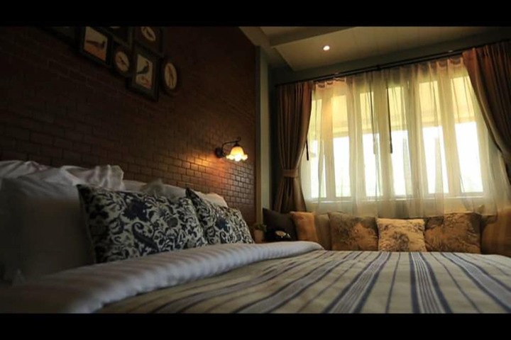 Room 6 of 116