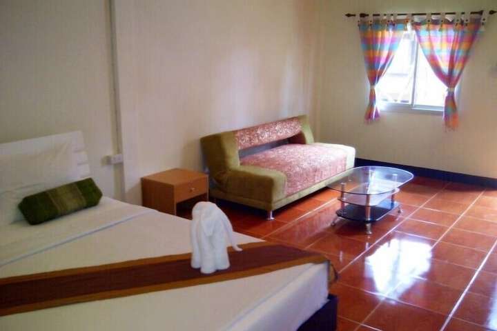 Room 12 of 40