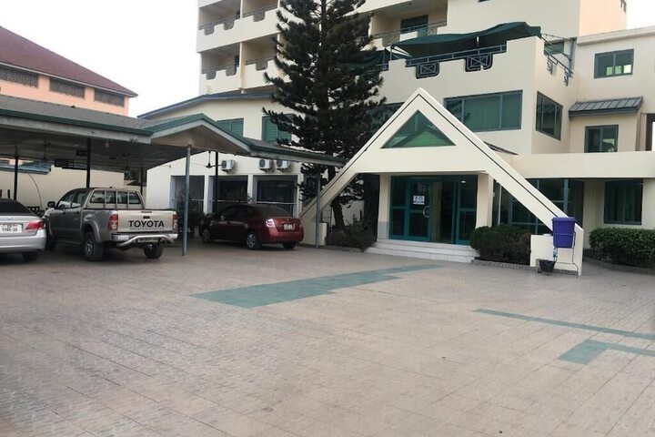 Korkdam Hotel