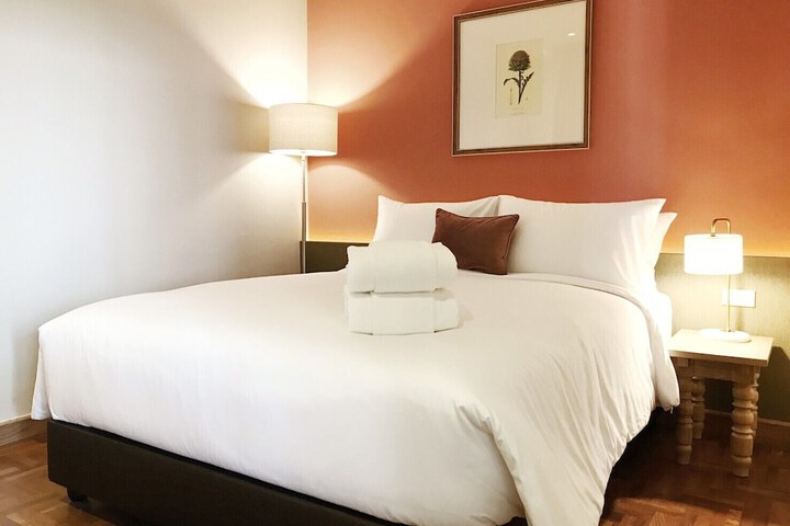 Room 32 of 260