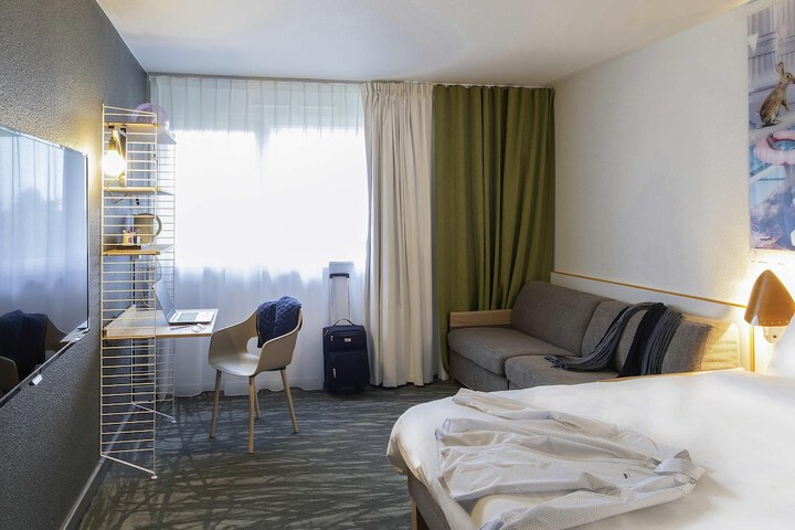 Room 14 of 89