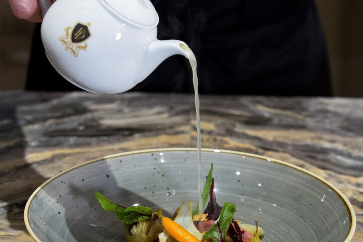 Dining 42 of 67
