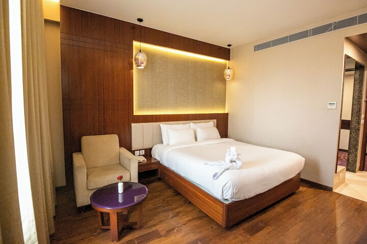 Room 29 of 37